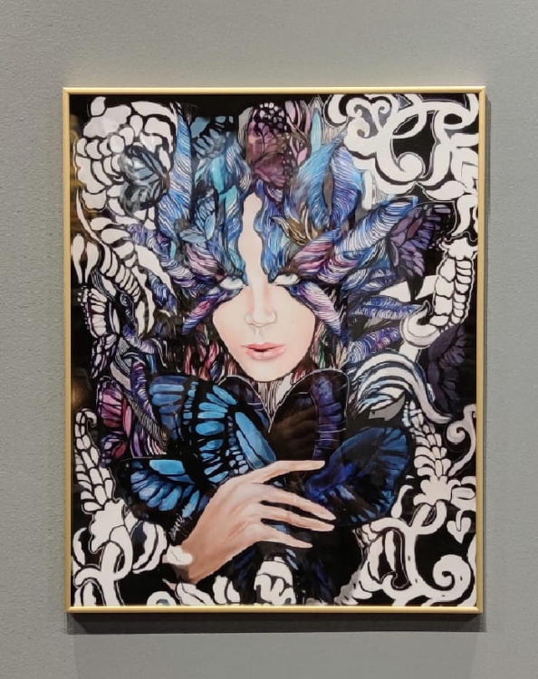 Lady Cho 40x50 cm, rama alu gold 40x50 cm.jpg