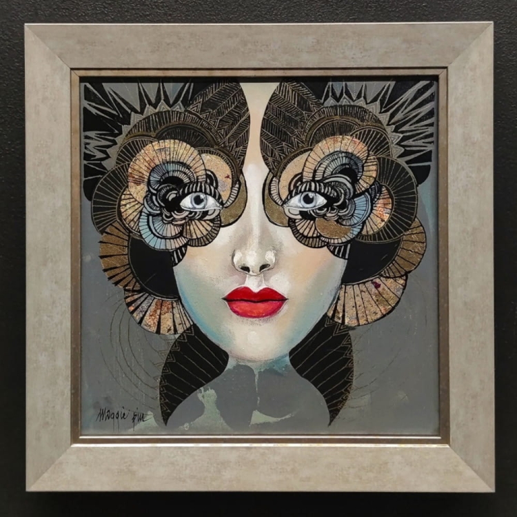 Minipiu XVII – Obraz 30×30 cm, Akryl na Płótnie, w Ramie 37,5×37,5 cm, Maggie Piu, black wall.jpg