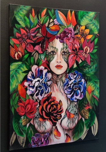 Amissa, 70x100 cm, technika mieszana, Maggie Piu, black wall, left side.jpg