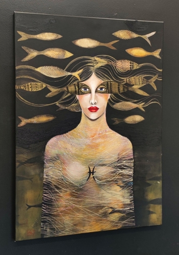 Ryby, 70x100 cm, akryl na płótnie, Maggie Piu, black wall, left perspective.jpg