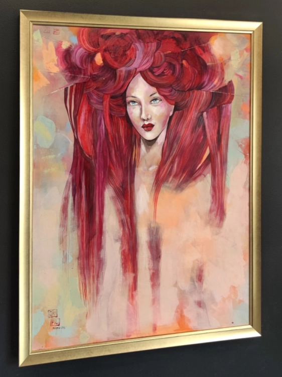 Miłość, 80x110 cm, akryl na płótnie, Maggie Piu, gold frame, black wall, left perspective.jpg