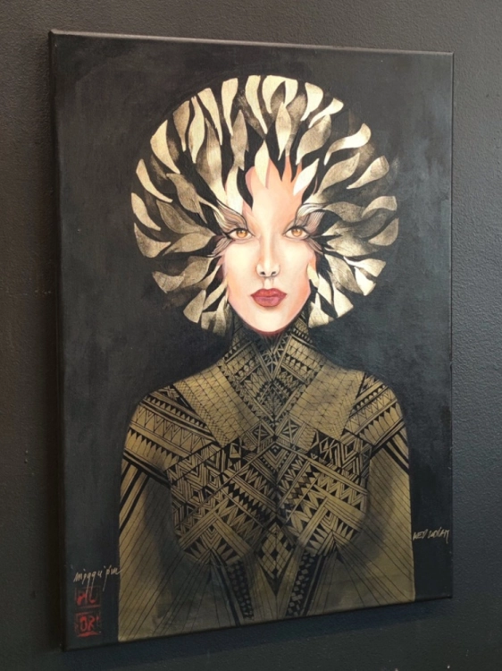 Lew, 50x70 cm, akryl na płótnie, Maggie Piu, black wall, left perspective.jpg