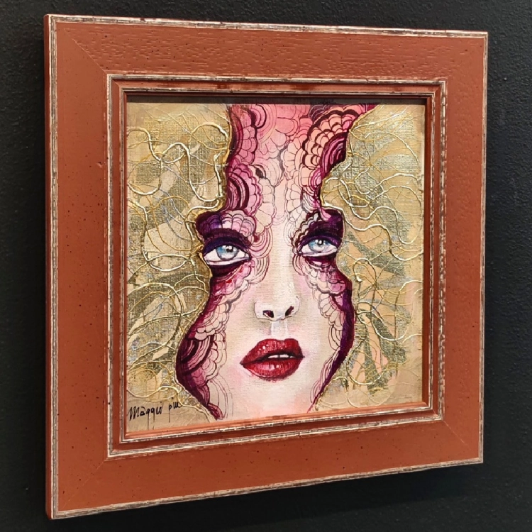 Minimegi A, 20x20 cm, akryl na płótnie, w ramie 27x27 cm, Maggie Piu, black wall, left perspective .jpg