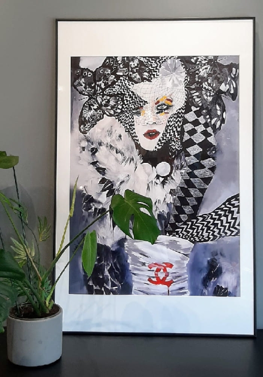 Coco Fashion Games 60x90 cm, rama alu black 70x110 cm.jpg