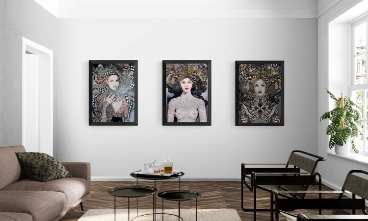 Salome, Leonora, Toredo, ciemna rama, Sitting_room.jpg