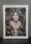 Lady Hashimoto 50x70, rama alu silver 60x80 cm, białe p-p.jpg