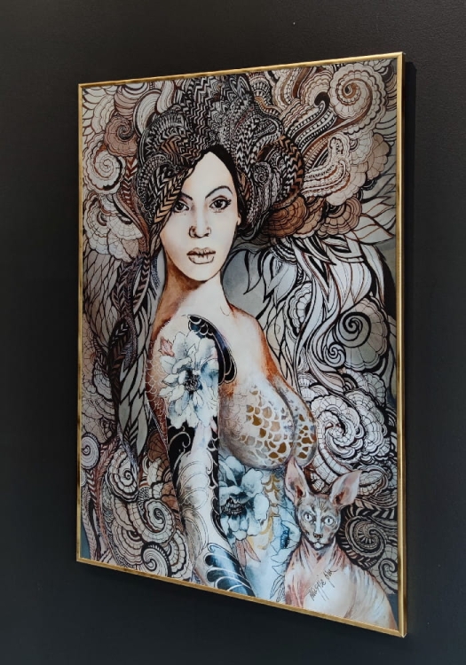 Madame Butterfly Freewolna 70x100 cm, rama alu gold 70x100 cm, antyreflex, lright side.jpg