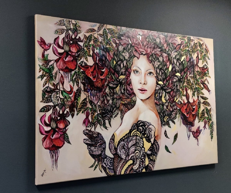 Siostra Tygrysicy bez kota, 120x80 cm, technika mieszana, Maggie Piu, 2022-01, grey wall, left side.jpg