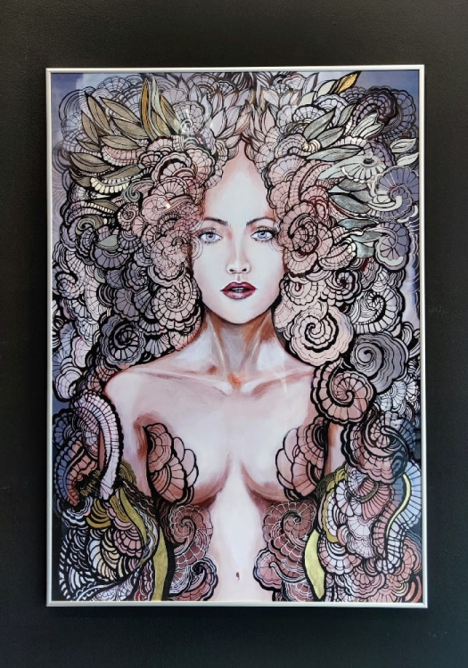 Freewolna Siostra Carmen Silver-gold, plakat zdobiony, 50x70 cm, antyrefleks, black wall.jpg