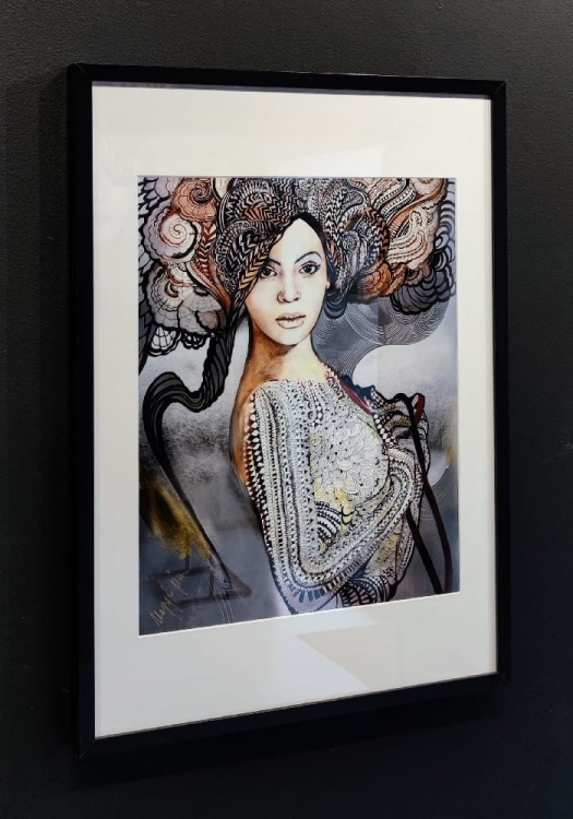 Madame Buterfly B. 40x50, rama basic 52x72 cm, antyreflex.left side.jpg