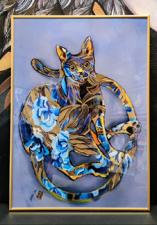Blue Cat Lighted, plakat zdobiony 50x70 cm, złota rama 50x70 cm, prawy bok, gorudo back.jpg