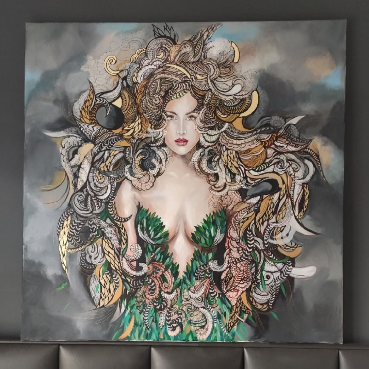 Goplana, 120x120 cm, akryl na płótnie, Maggie Piu, 2022, perspektywa ściana.jpg