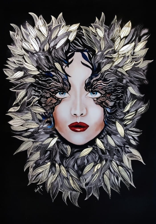 Medusa Silver Siostra Szafiro ZDOBIONA 50x70 cm.jpg