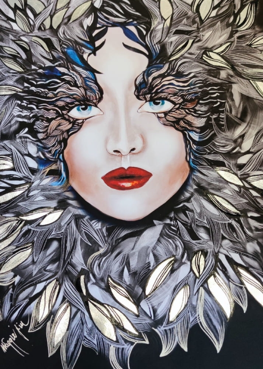 Medusa Silver Siostra Szafiro ZDOBIONA 50x70, detal i perspektywa 2.jpg