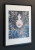 Goldiva Szafiro III, 40x50 cm, w ramie basic 52x72 cm, black wall, left side.jpg
