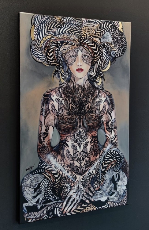 Lady Setsujo, 60x100 cm, technika mieszana. Maggie Piu, left side, black wall.jpg