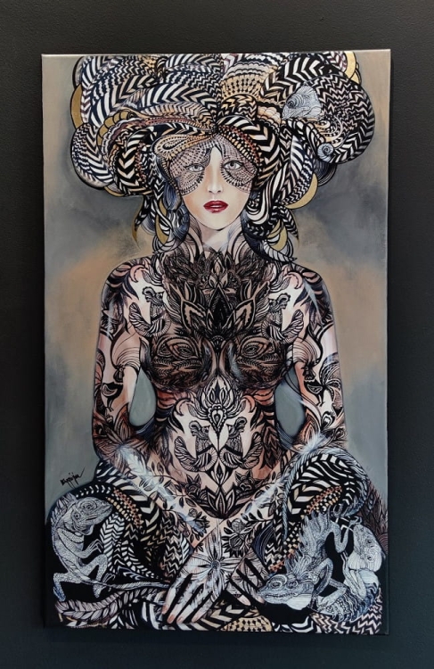 Lady Setsujo, 60x100 cm, technika mieszana. Maggie Piu, black wall.jpg