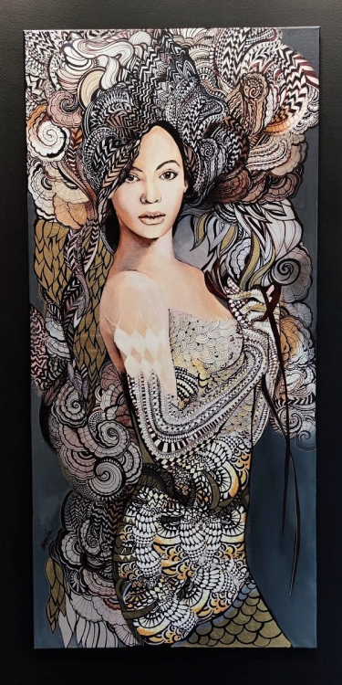 Madame Butterfly B, 70x150 cm, technika mieszana, Maggie Piu, black wall.jpg