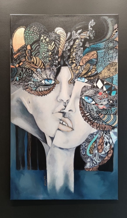 Mistrz i Małgorzata, 70x120 cm, technika mieszana, Maggie Piu, black wall in the gallery.jpg