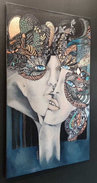 Mistrz i Małgorzata, 70x120 cm, technika mieszana, Maggie Piu, black wall, left side.jpg