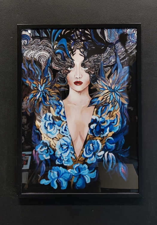 Goldiva Szafiro I, plakat 50x70 cm, rama basic 52x72 cm, połysk, black wall.jpg