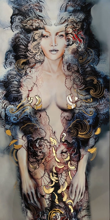 Carmen Freewolna ZDOBIONA 60x120 cm gold.jpg