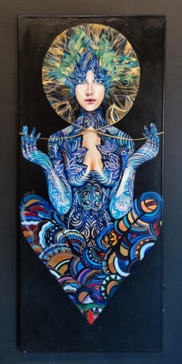 Lachesis, obraz z cyklu Mojry, 60x140 cm, akryl na płótnie, Maggie Piu, black wall.jpg