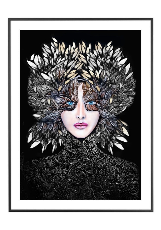 Lady Gorudo Silver 50x70 cm, białe passe-partout 5 cm, rama czarna 60x80 cm.jpg