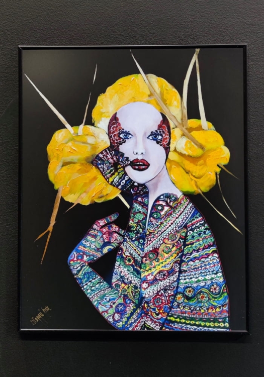 Orawska_Geiko_40x50_rama_alu_black_40x50_ cm_antyrefleks_black_wall.jpg