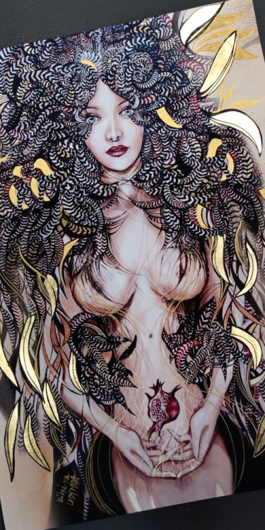 Lady Mida I, 50x70 cm plakat zdobiony GOLD, v2, perspective.jpg