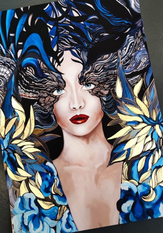 Goldiva Szafiro II, plakat zdobiony 50x70 cm, v3 perspective.jpg